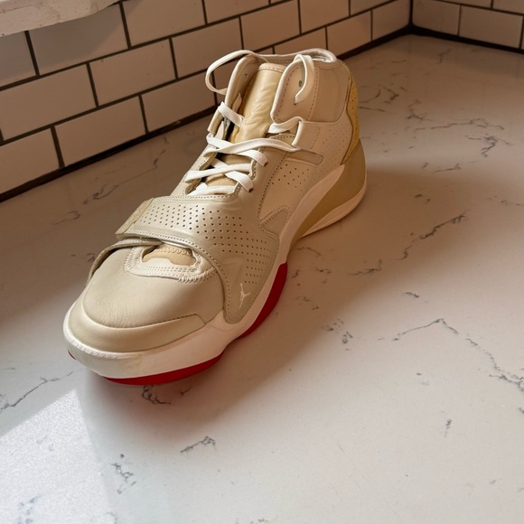 Nike Zion size 13 (like new) - Picture 6 of 6